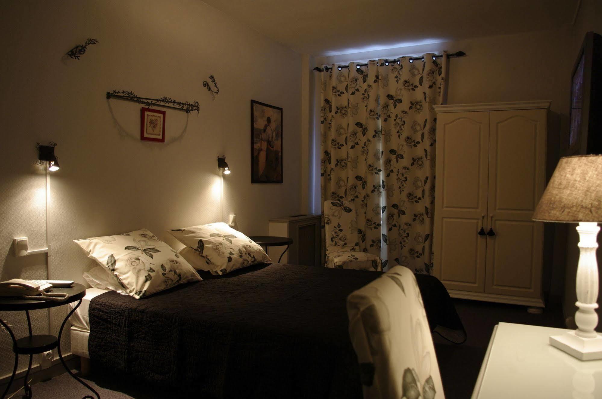The Originals Boutique, Hotel D'Angleterre, Fecamp Bagian luar foto